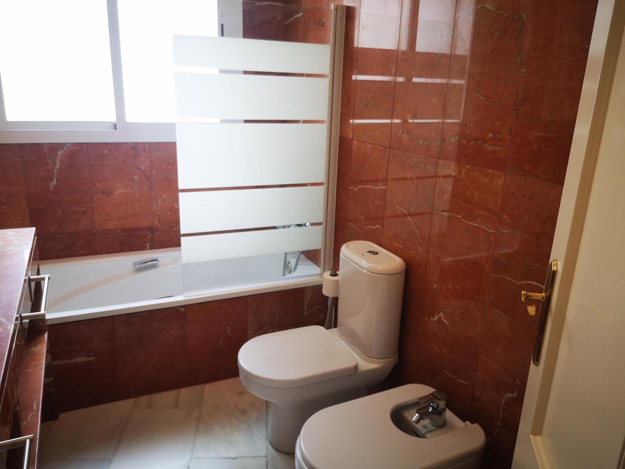 Charming Bright Apartment With Balconies On Cuesta Del Rosario Sevilla Exteriör bild
